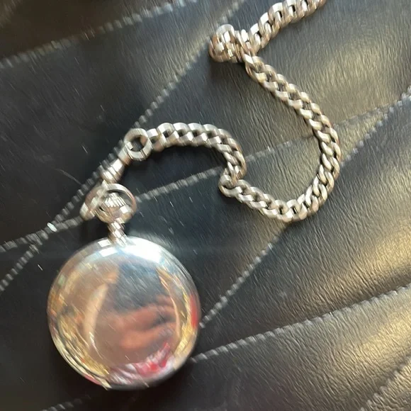 Good Ole Pocket Watch Setup - Picture 3 of 5